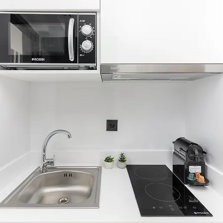 Apartment Calm Chaos 1